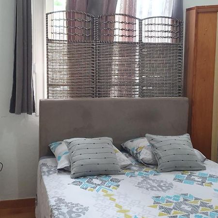 Meuble Chez Gilbert Apartment เลอ ตอมปง ภายนอก รูปภาพ